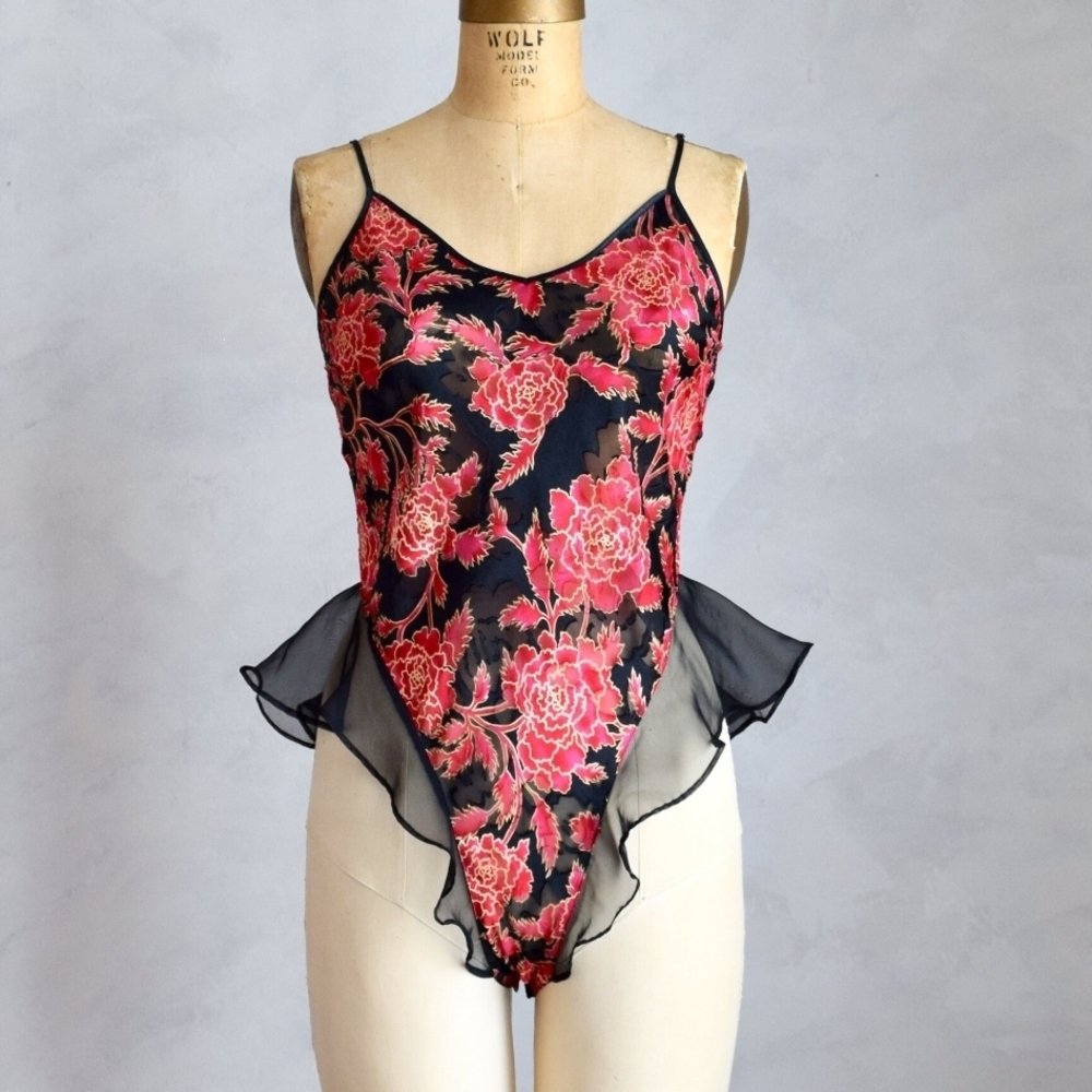 🌹 Vintage Victoria's Secret Teddy.
